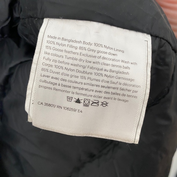 Lululemon All Days Vest – Black – Size 6 – EUC - Picture 4 of 6